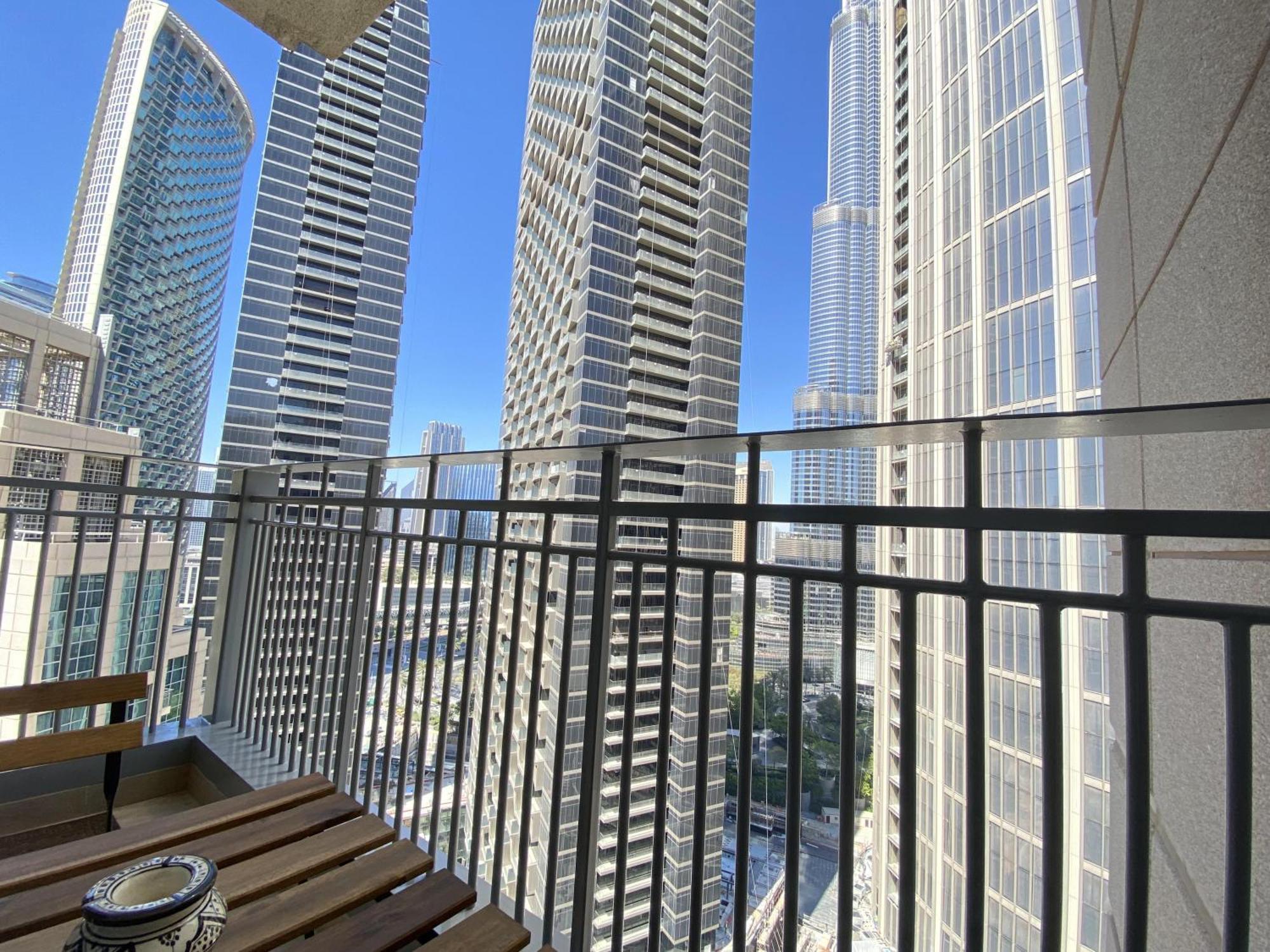 Lux Bnb Standpoint Tower Burj & Fountain Views Dubai Exterior photo
